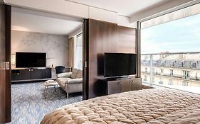 Renaissance Paris Arc De Triomphe Hotel